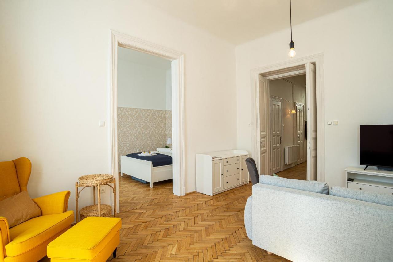 Terrace Vuvu - Apartment With Balcony In The Heart Of Budapest Esterno foto
