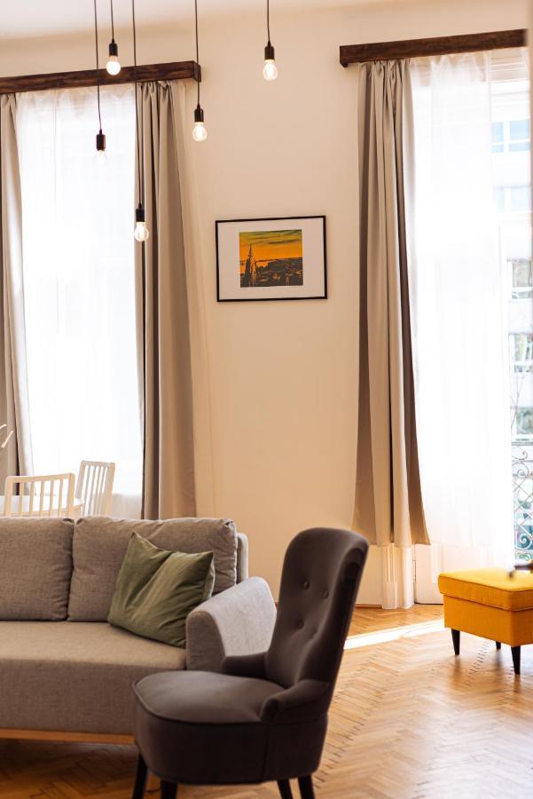 Terrace Vuvu - Apartment With Balcony In The Heart Of Budapest Esterno foto