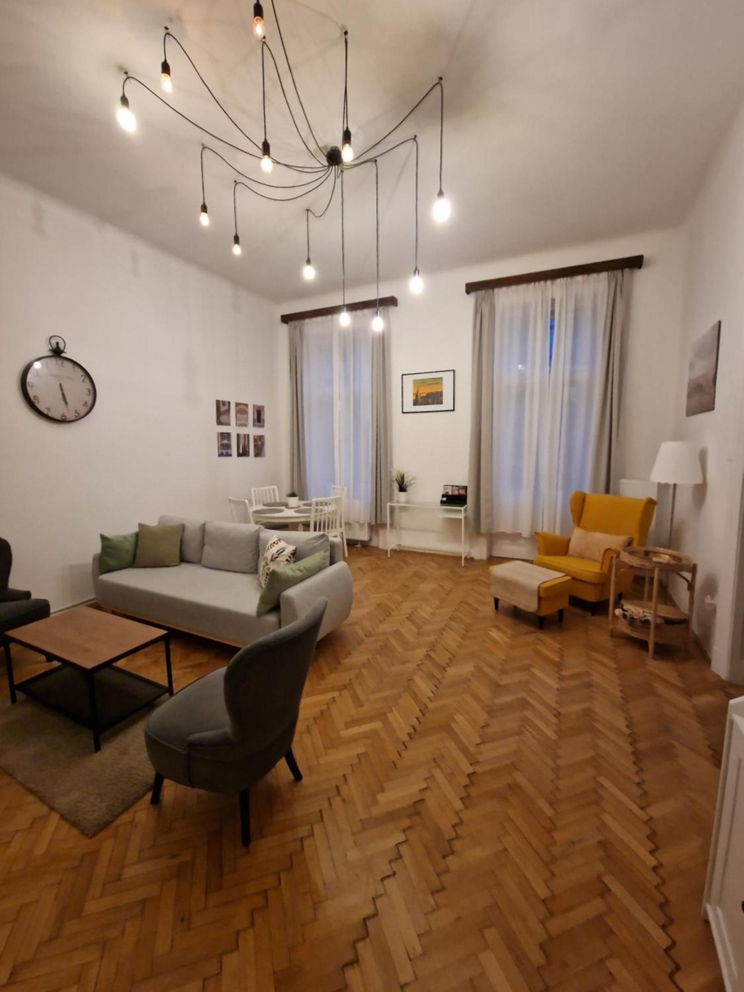 Terrace Vuvu - Apartment With Balcony In The Heart Of Budapest Esterno foto